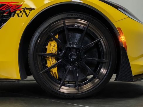 Used 2016 Chevrolet Corvette Z06 w/ 3LZ Preferred Equipment Group RWD image 26
