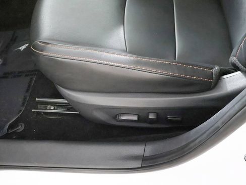 Used 2023 Nissan Sentra SR w/ SR Premium Package FWD image 31