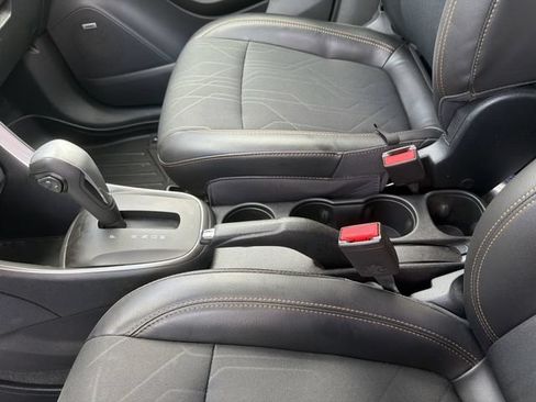 Certified 2018 Chevrolet Trax LT w/ Sun & Sound Package FWD image 22