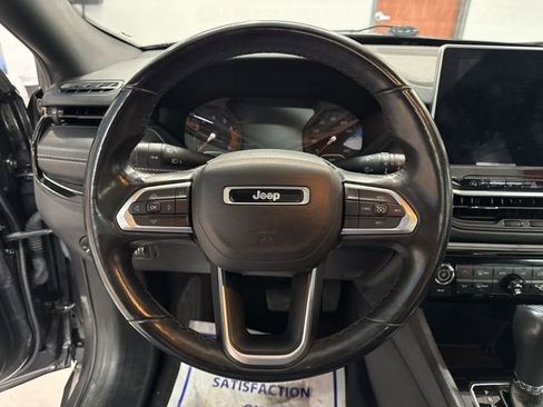 Used 2022 Jeep Compass Altitude w/ Sun and Sound Group image 29