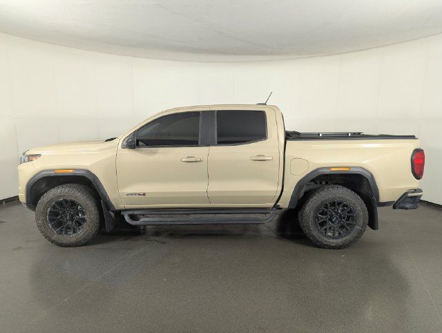 Used 2024 GMC Canyon AT4 AWD/4WD image 5
