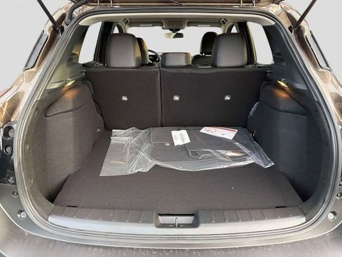 New 2026 Nissan Kicks SR w/ Cold Weather Package AWD/4WD image 5