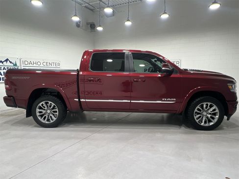 Used 2021 RAM 1500 Laramie w/ Sport Appearance Package image 9