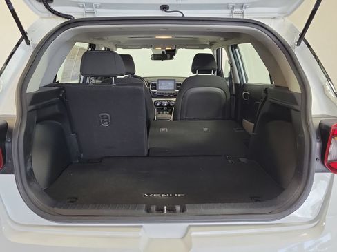 Used 2022 Hyundai Venue SEL w/ Cargo Package FWD image 26