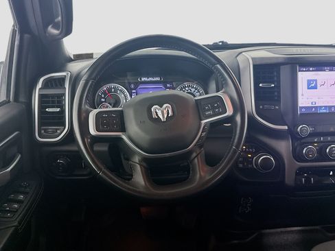 Used 2022 RAM 2500 Big Horn w/ Level C Equiment Group AWD/4WD image 17