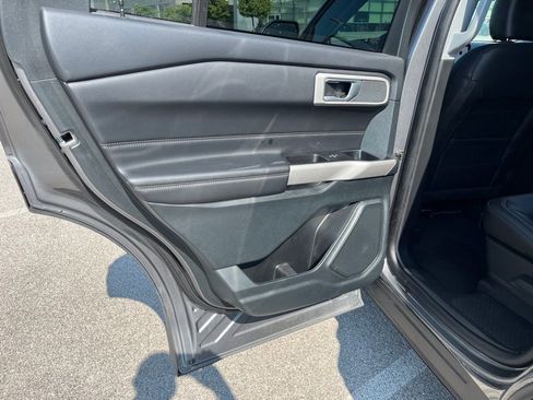 Used 2023 Ford Explorer XLT w/ Equipment Group 202A image 22