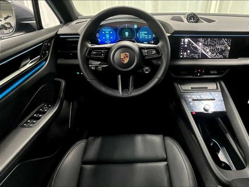 New 2026 Porsche Macan 4 Electric AWD/4WD image 13