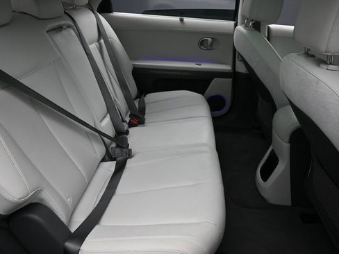 Used 2024 Hyundai Ioniq 5 Limited image 33