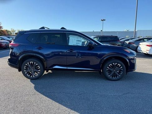 New 2026 Nissan Rogue Platinum w/ Platinum Premium Package image 4