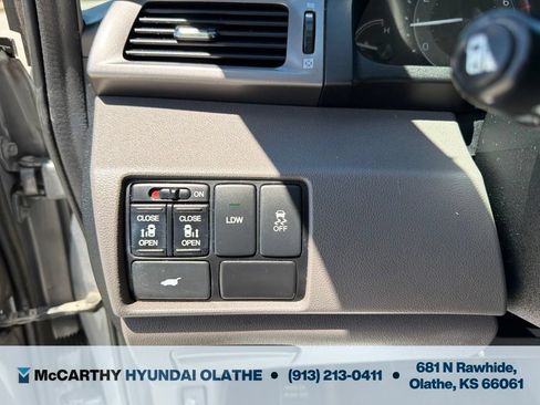 Used 2017 Honda Odyssey EX-L image 27