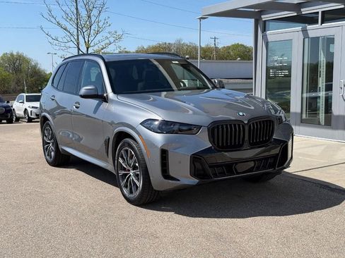 Used 2026 BMW X5 xDrive40i AWD/4WD image 1