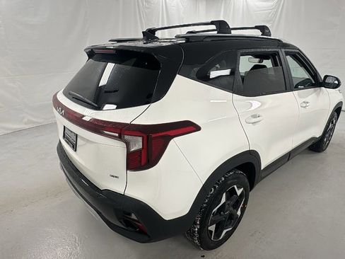 New 2026 Kia Seltos S AWD/4WD image 3