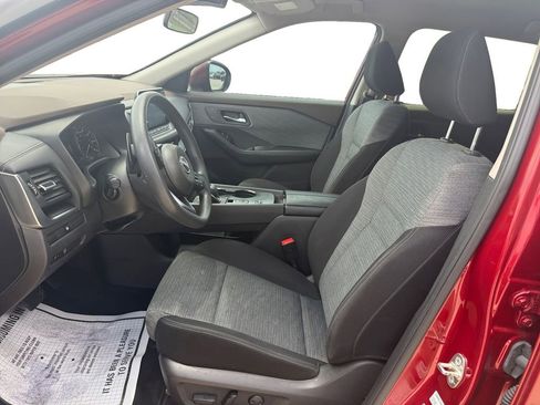 Used 2023 Nissan Rogue SV FWD image 10