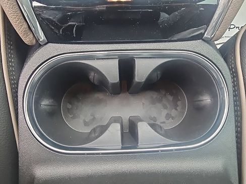 Certified 2025 GMC Canyon Denali image 25