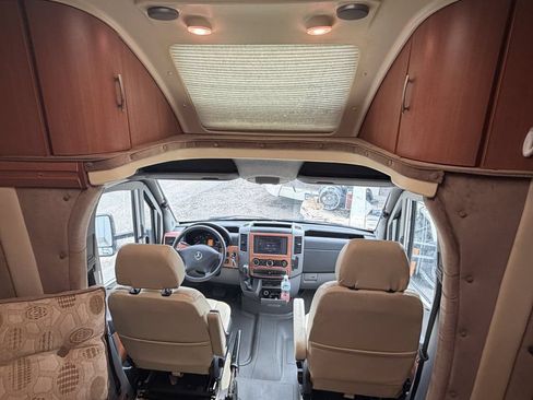 Used 2013 Mercedes-Benz Sprinter 3500 image 12
