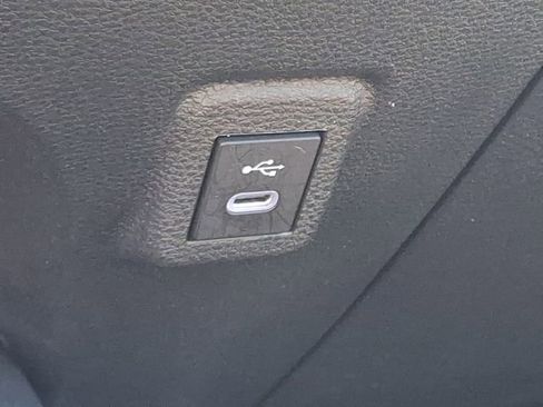 Used 2025 Toyota Corolla LE image 24