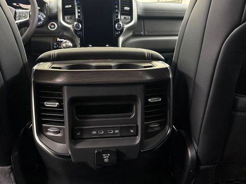 New 2026 RAM 1500 Laramie w/ Laramie Preferred Package AWD/4WD image 17