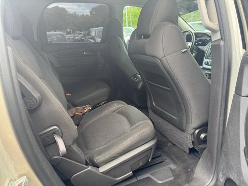 Used 2015 GMC Acadia SLE FWD image 8