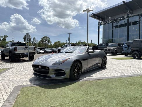 Used 2020 Jaguar F-TYPE R AWD/4WD image 2