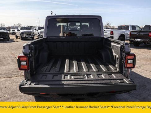 New 2026 Jeep Gladiator Mojave image 19