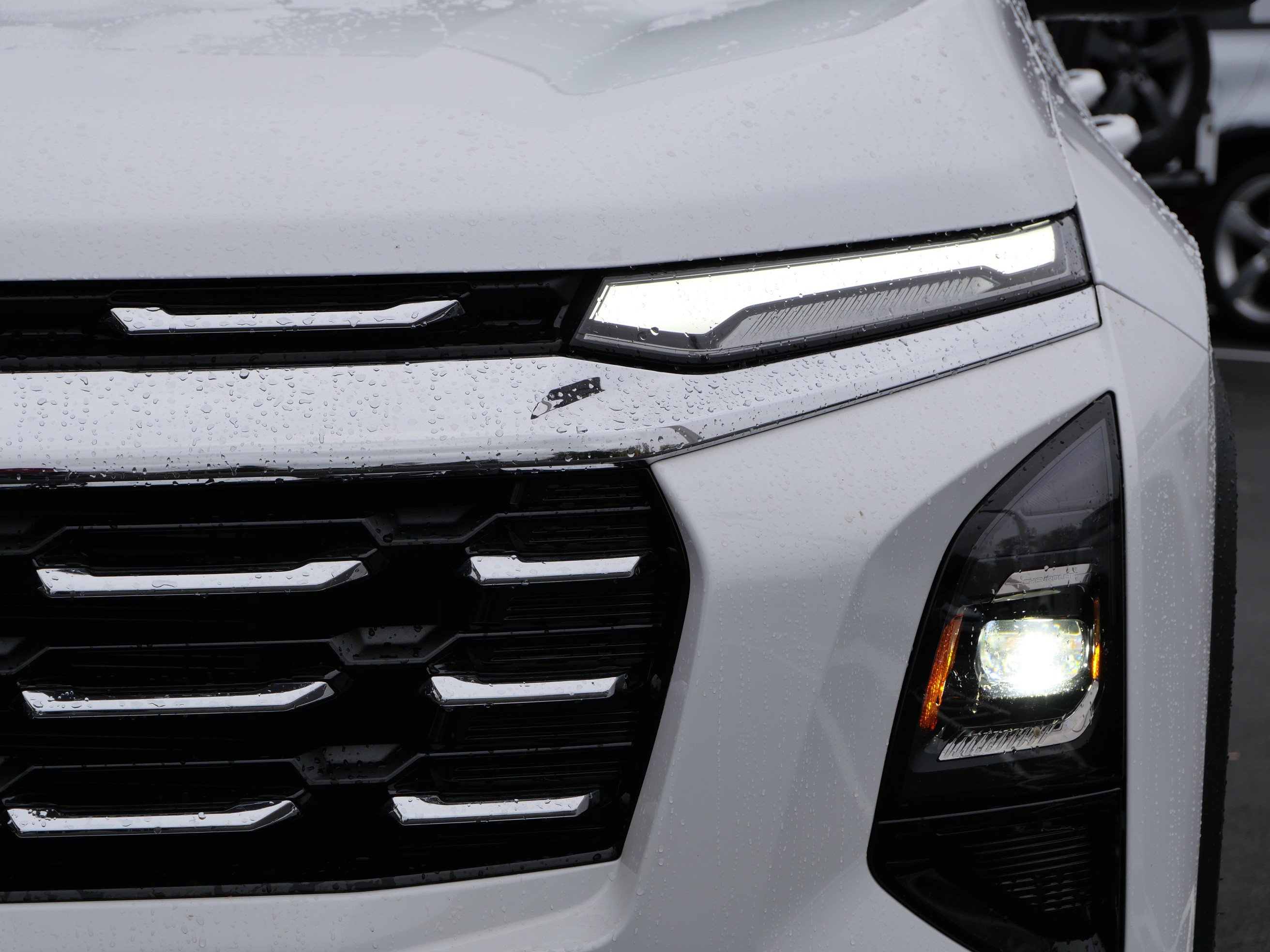 Used 2025 Chevrolet Equinox LT AWD/4WD image 9