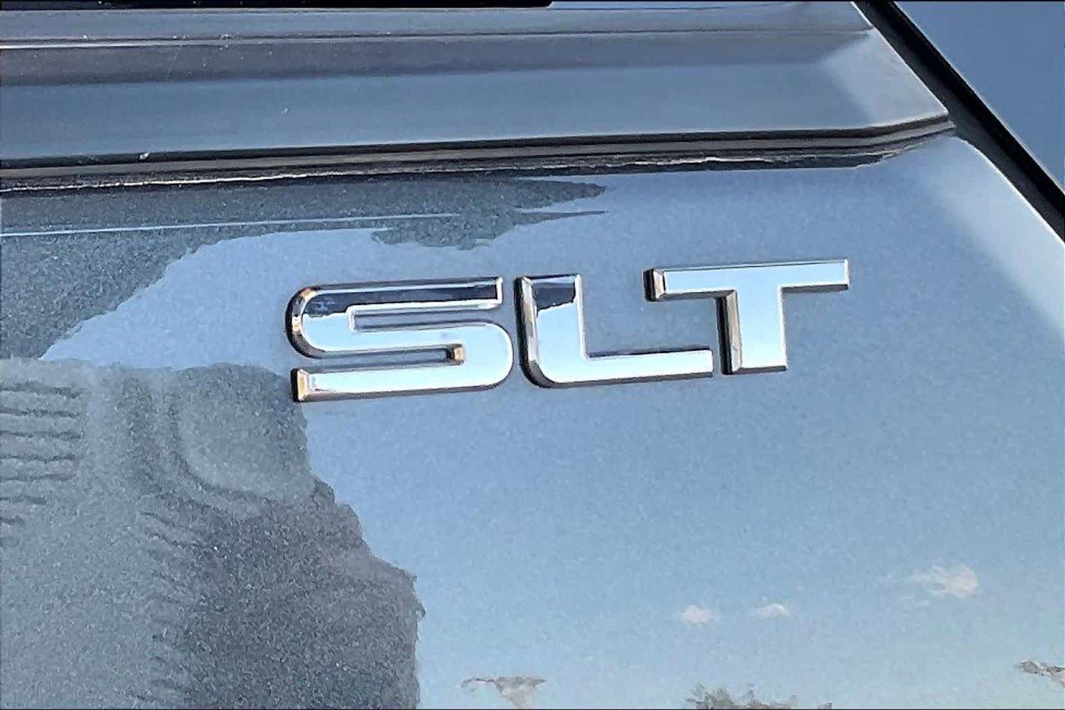 Used 2021 GMC Terrain SLT FWD image 10