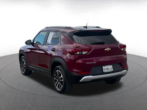 Used 2025 Chevrolet TrailBlazer LT image 11