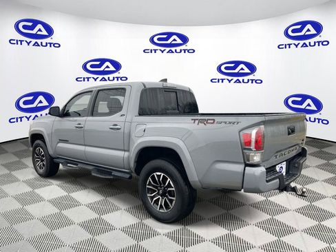 Used 2020 Toyota Tacoma TRD Sport image 5