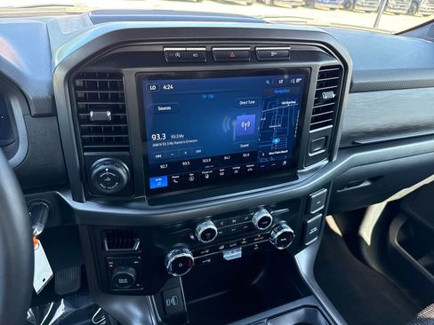 Used 2024 Ford F150 XLT w/ XLT Black Appearance Package AWD/4WD image 18