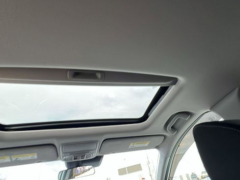 Used 2017 Honda CR-V EX image 19