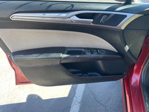 Used 2018 Ford Fusion S image 6