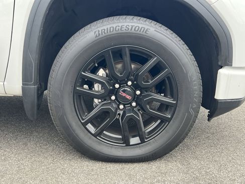 Used 2023 GMC Sierra 1500 Elevation image 12