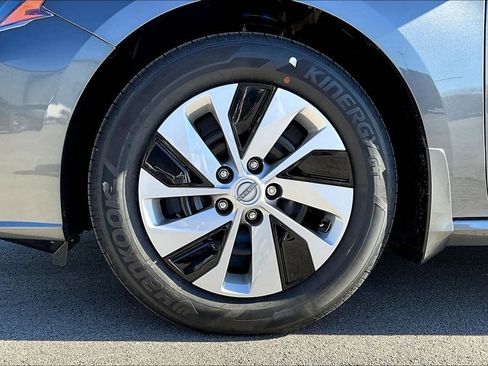 Used 2025 Nissan Altima 2.5 S image 16