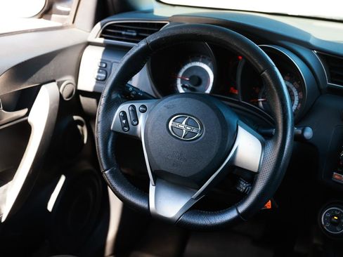 Used 2011 Scion tC FWD image 24