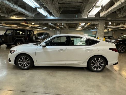 New 2025 Acura Integra image 8