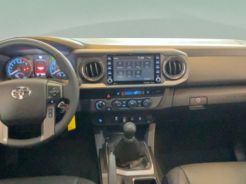 Certified 2023 Toyota Tacoma TRD Off-Road w/ TRD Premium Off Road Package AWD/4WD image 25