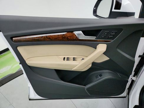 Used 2018 Audi Q5 Premium Plus image 23