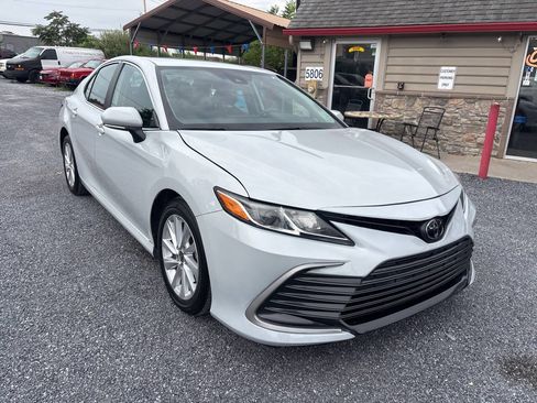 Used 2023 Toyota Camry LE w/ Convenience Package FWD image 3