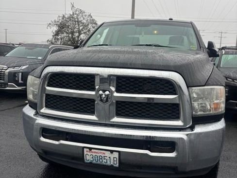 Used 2014 RAM 2500 Tradesman w/ Chrome Appearance Group image 2