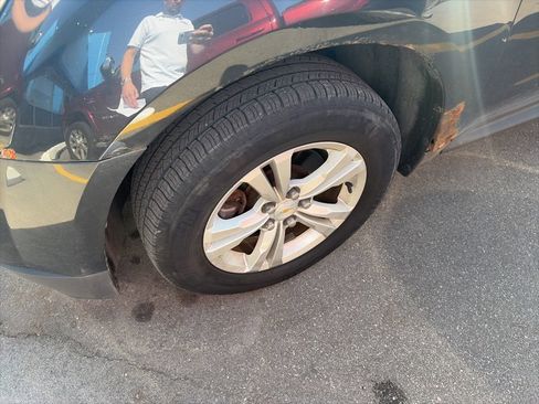 Used 2014 Chevrolet Equinox LS FWD image 3