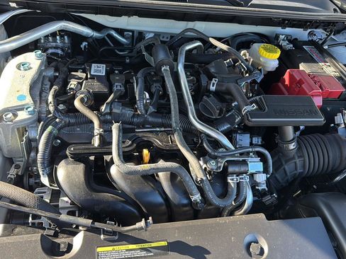 Used 2024 Nissan Sentra SR w/ SR Premium Package image 31