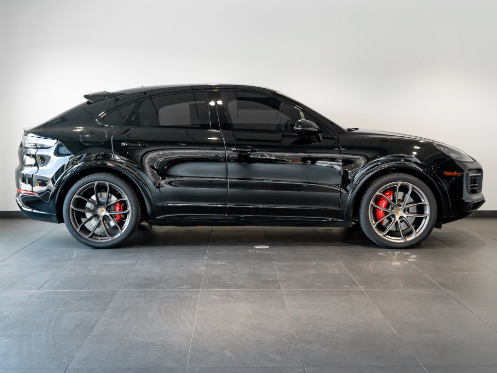 Certified 2021 Porsche Cayenne GTS AWD/4WD image 8