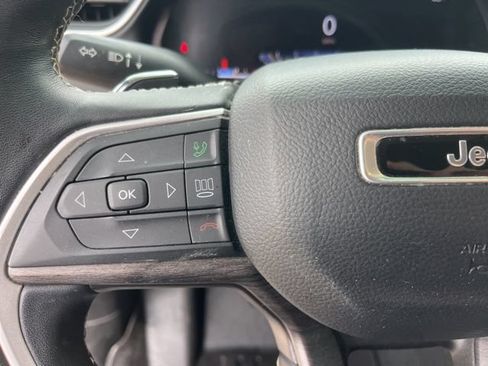 Used 2022 Jeep Grand Cherokee L Limited RWD image 17