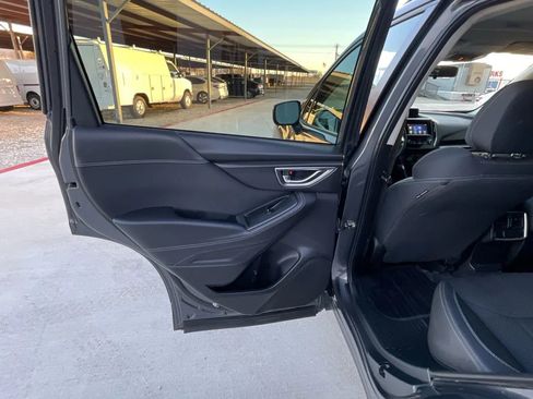 Used 2022 Subaru Forester Premium image 29