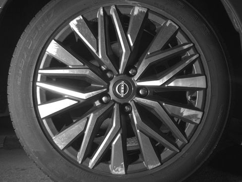 Used 2025 Nissan Altima 2.5 SV image 15