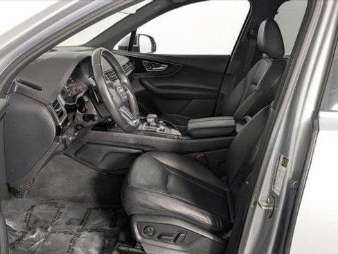 Used 2019 Audi Q7 3.0T Premium AWD/4WD image 14