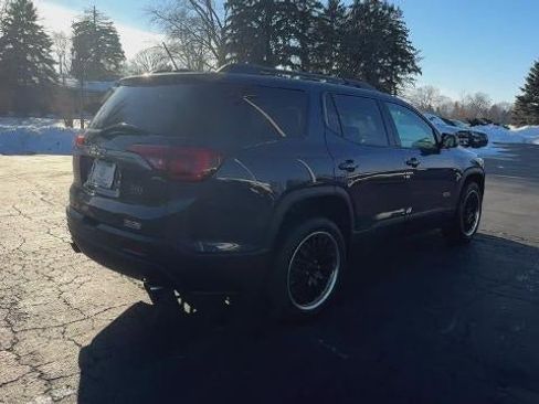 Certified 2019 GMC Acadia SLT image 8