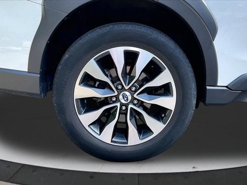 Used 2024 Subaru Outback Limited AWD/4WD image 36