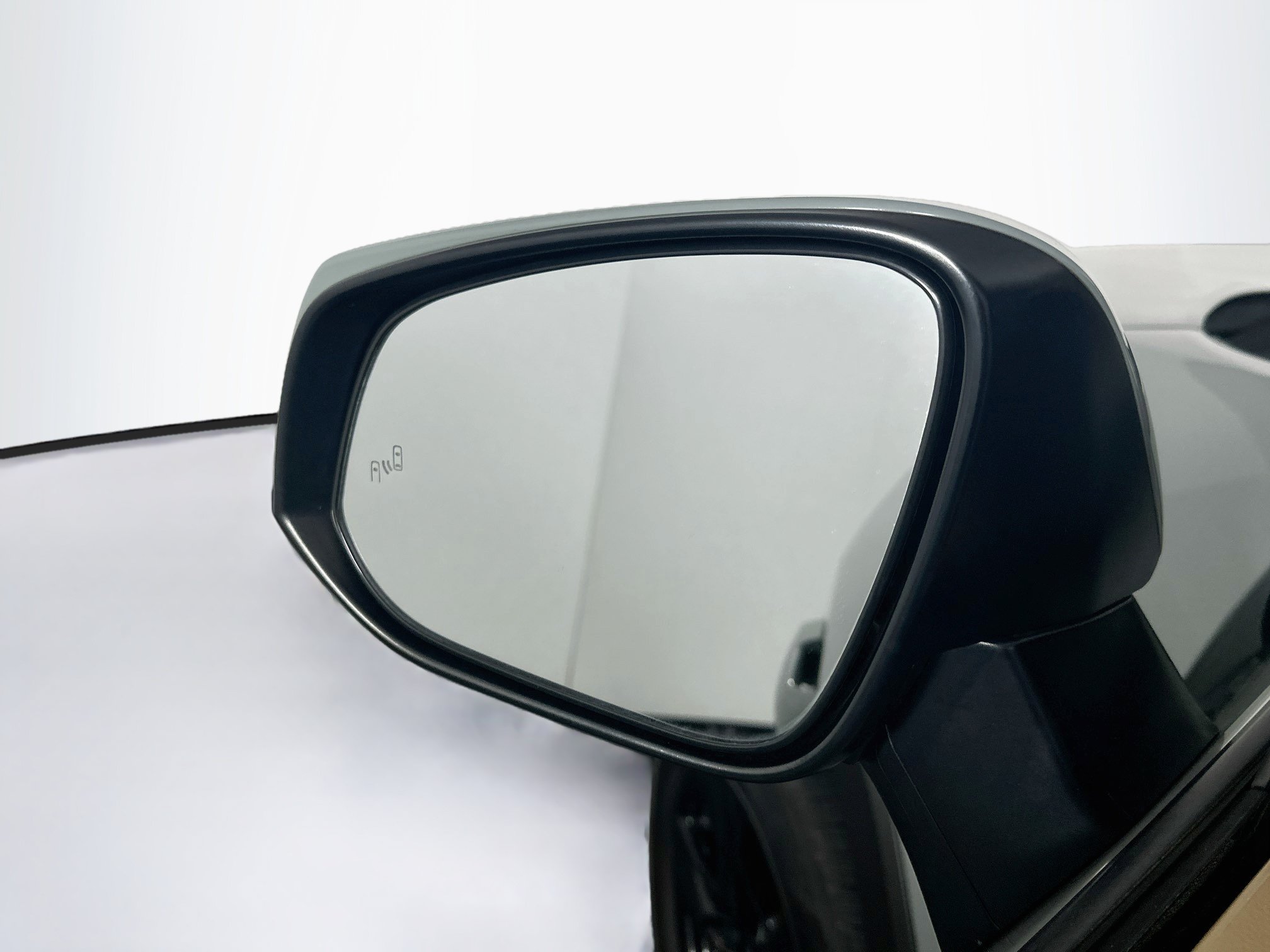 Used 2019 Toyota RAV4 XLE FWD image 16