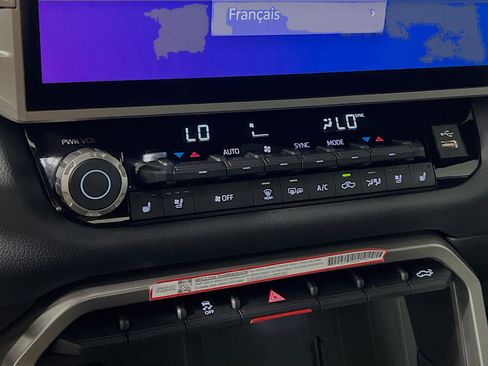 Used 2025 Toyota Tundra Limited image 26